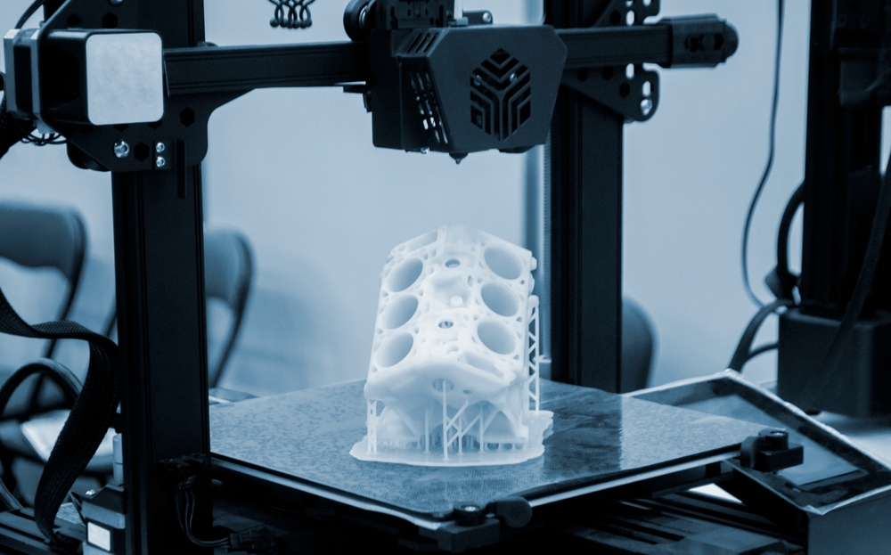 Prototype,Of,Car,Engine,Printed,On,3d,Printer,From,Molten
